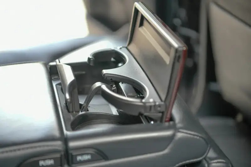 2014 Lexus LX570 photo 41
