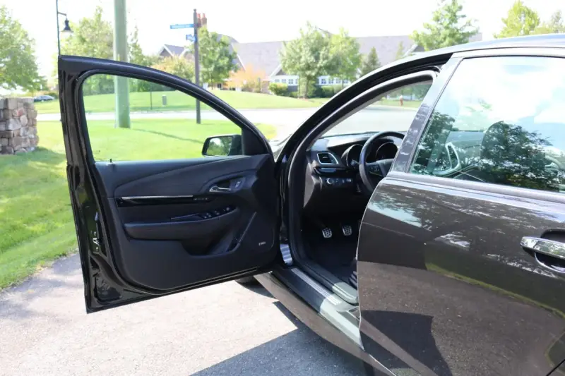 2016 Chevrolet SS Sedan 6-Speed photo 51