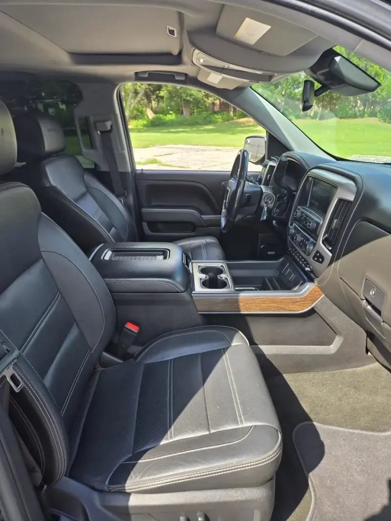2018 GMC Sierra 1500 Denali Crew Cab photo 20