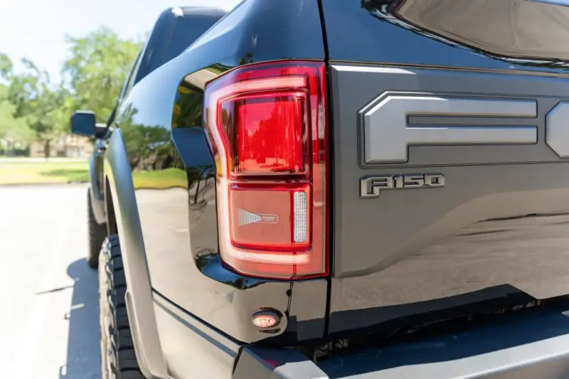 2019 Ford F-150 SuperCrew Hennessey VelociRaptor V8 photo 16