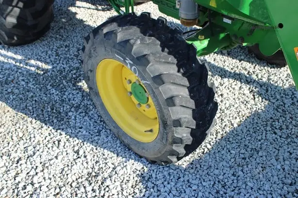 2019 John Deere 4044M photo 16