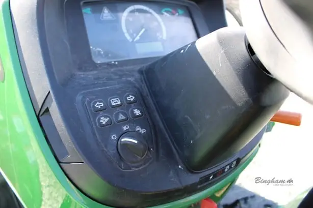 2019 John Deere 4044M photo 37