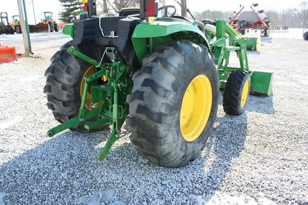2019 John Deere 4044M photo 22