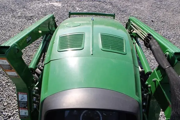 2019 John Deere 4044M photo 41