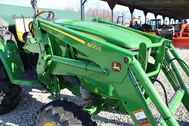 2019 John Deere 4044M photo 15