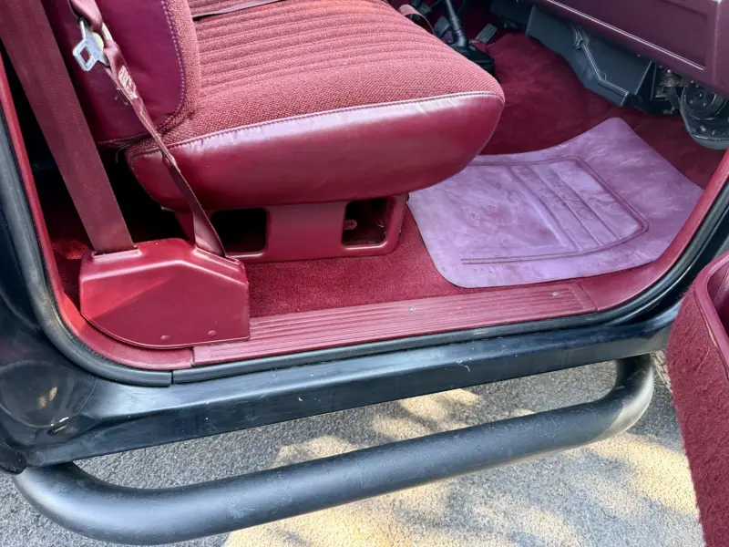 1989 Chevrolet K1500 Silverado 4×4 Sportside 5-Speed photo 40