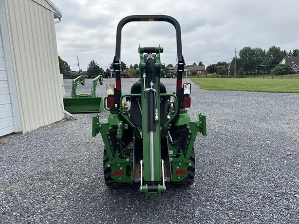 2022 JOHN DEERE 2025R photo 8