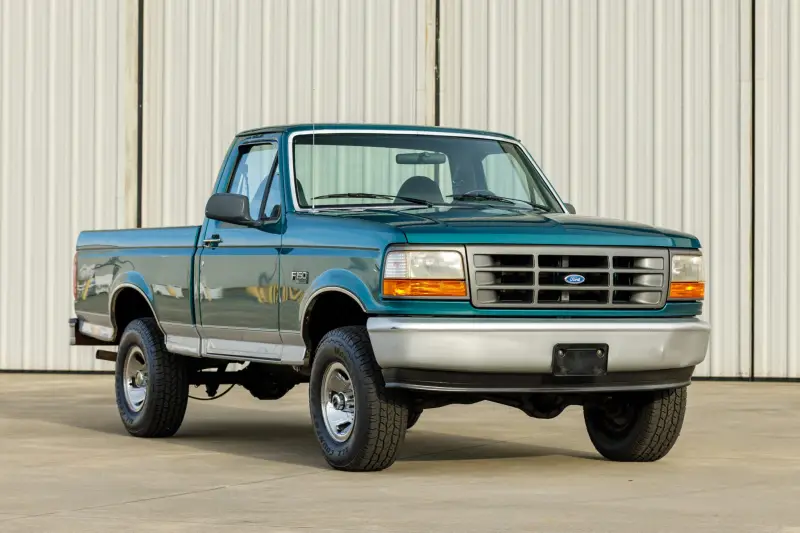 1996 Ford F-150 XL 4×4 5-Speed photo 7