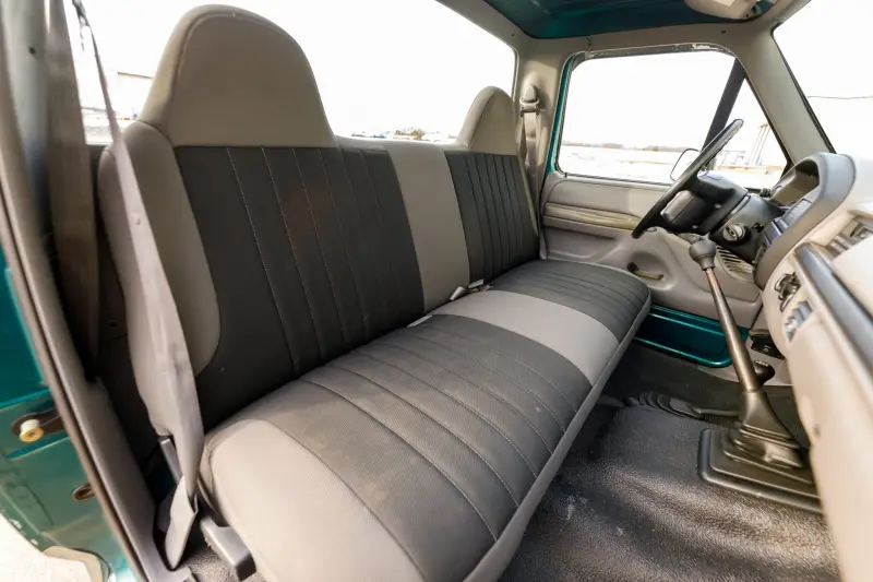 1996 Ford F-150 XL 4×4 5-Speed photo 28