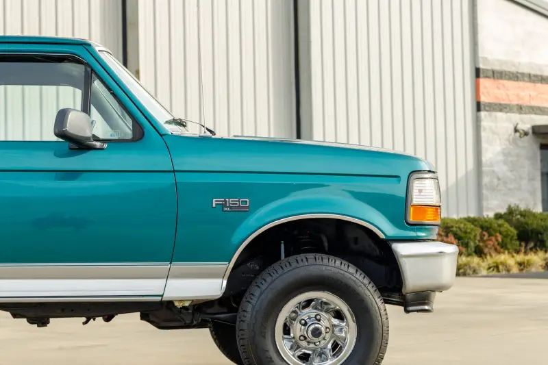 1996 Ford F-150 XL 4×4 5-Speed photo 46