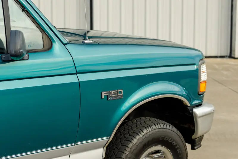 1996 Ford F-150 XL 4×4 5-Speed photo 58