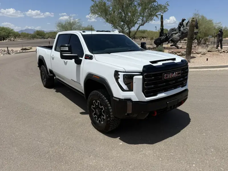 2024 GMC Sierra 2500HD photo 9