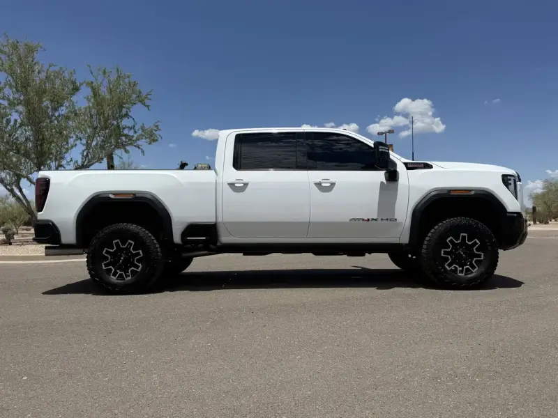 2024 GMC Sierra 2500HD photo 7