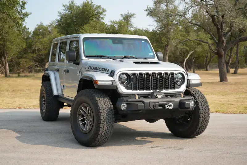 2024 Jeep Wrangler Rubicon 392 Four-Door photo 7