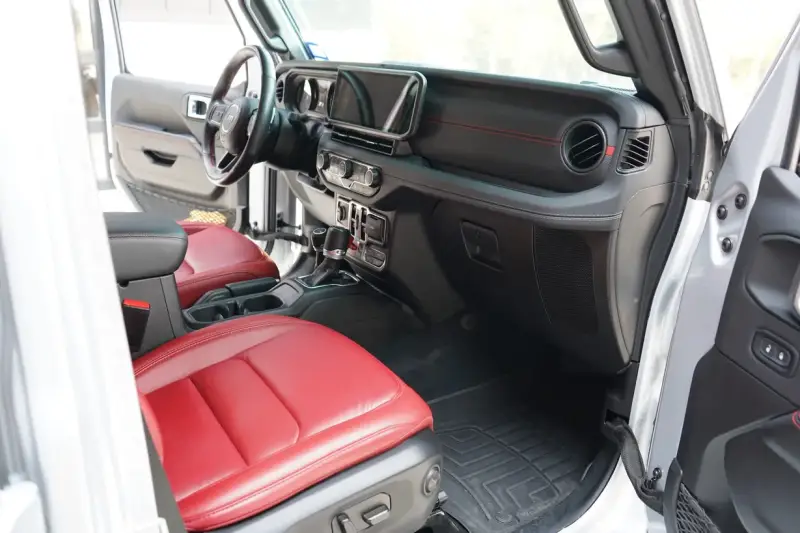 2024 Jeep Wrangler Rubicon 392 Four-Door photo 31