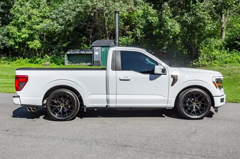 2025 Ford F-150 XL Regular Cab photo 4
