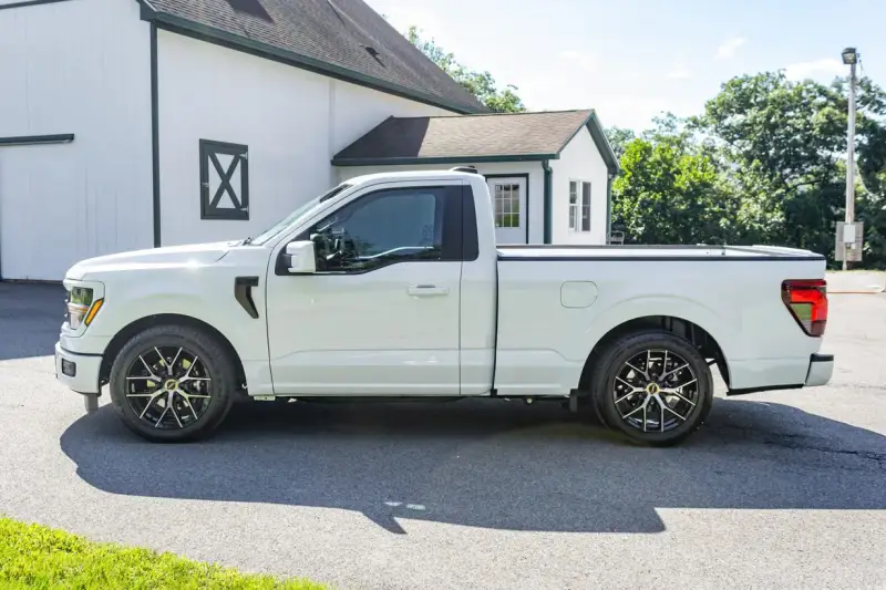 2025 Ford F-150 XL Regular Cab photo 9