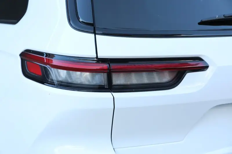 2025 Jeep Grand Cherokee L Altitude X photo 11