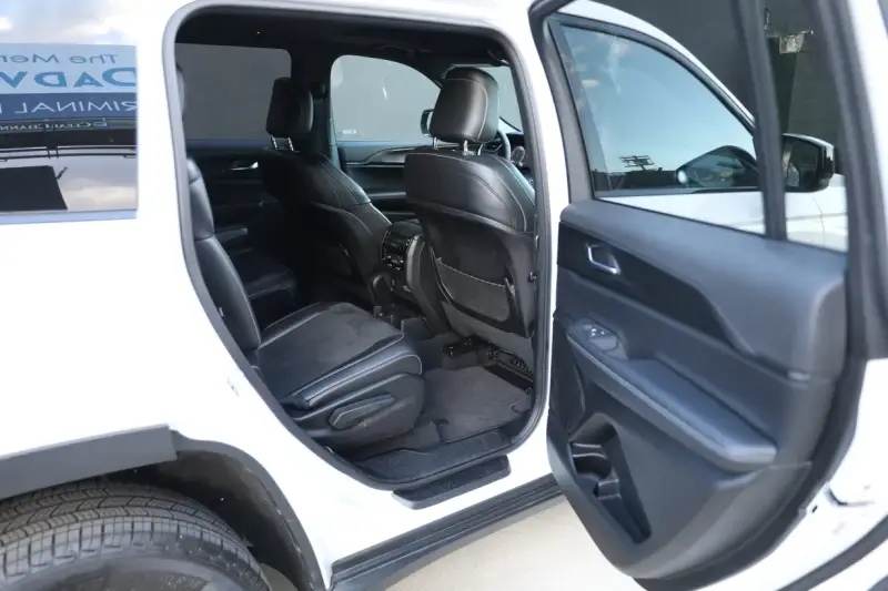 2025 Jeep Grand Cherokee L Altitude X photo 49