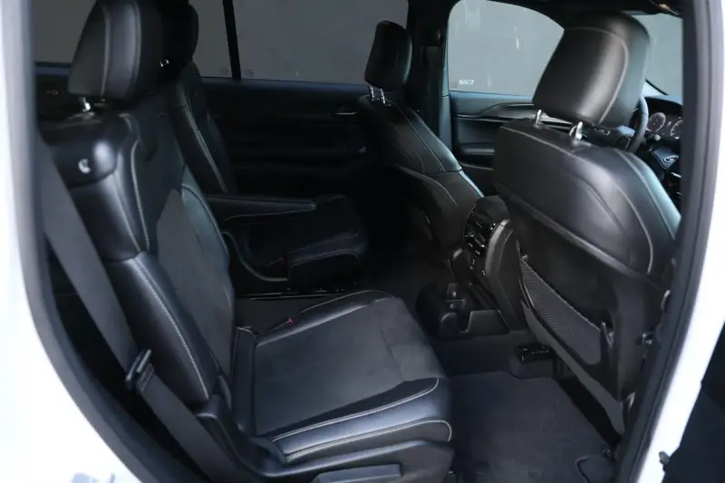 2025 Jeep Grand Cherokee L Altitude X photo 31