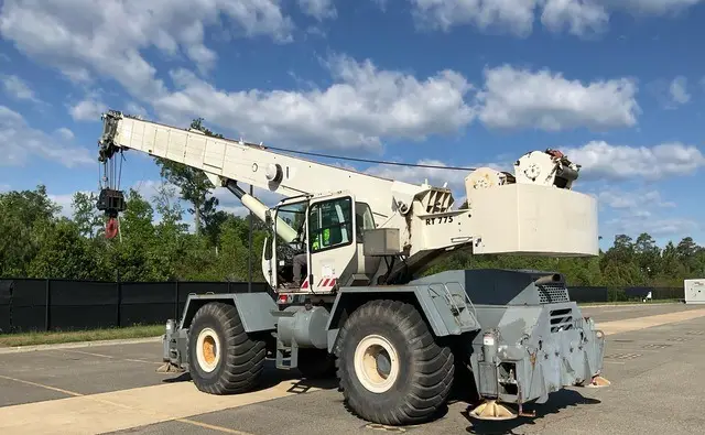 2004 Terex RT775 photo 37