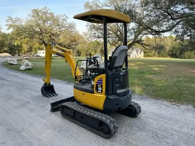 2006 KOMATSU PC18-2 MR MINI EXCAVATOR photo 3