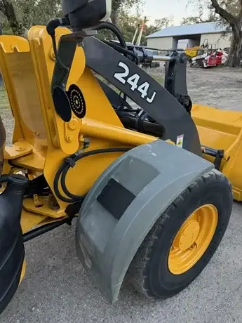 2013 JOHN DEERE 244J photo 17