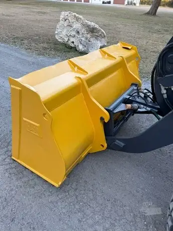 2013 JOHN DEERE 244J photo 9