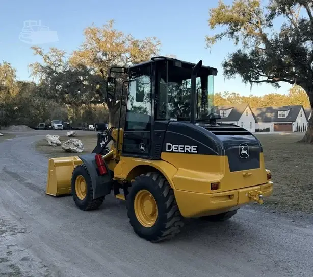2013 JOHN DEERE 244J photo 2