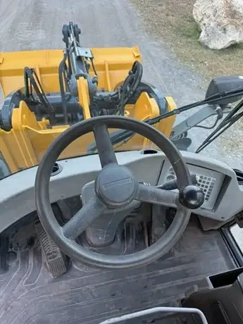 2013 JOHN DEERE 244J photo 27