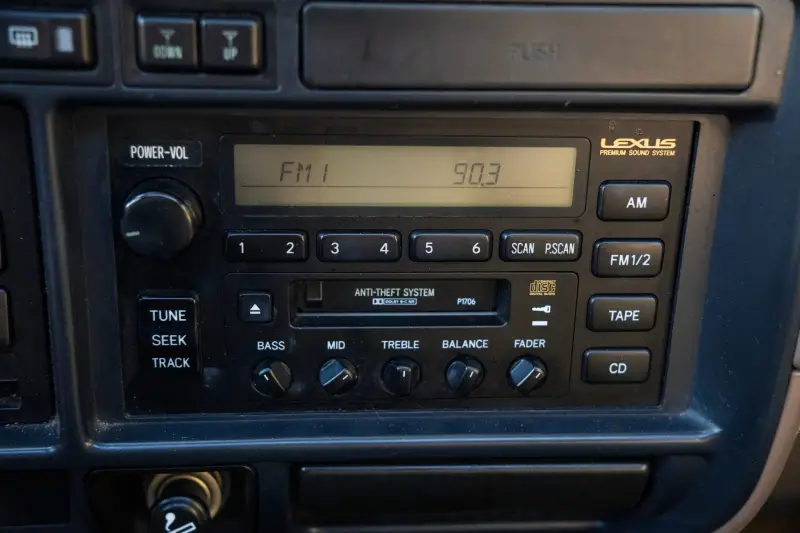 1997 Lexus LX450 photo 82