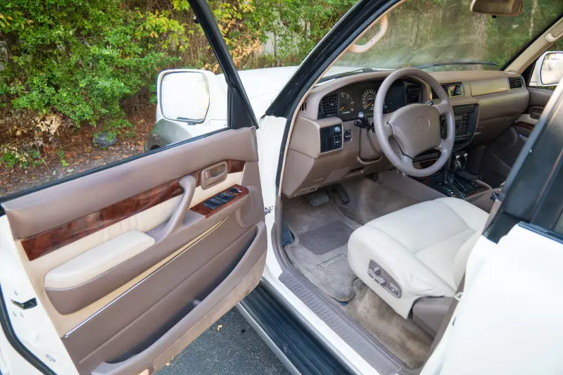 1997 Lexus LX450 photo 42