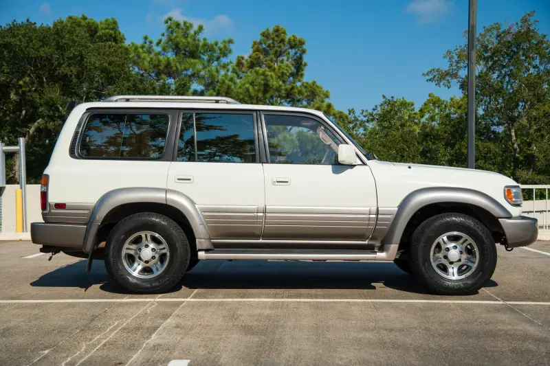 1997 Lexus LX450 photo 96