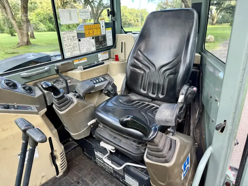 2014 YANMAR SV100 MID SIZE EXCAVATOR photo 29