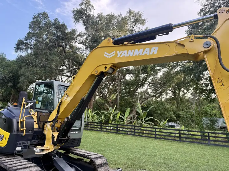 2014 YANMAR SV100 MID SIZE EXCAVATOR photo 12