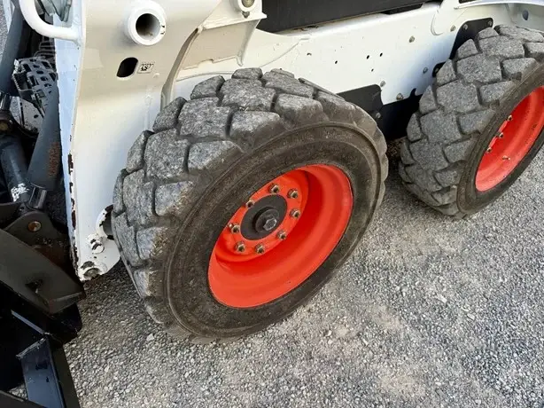 2015 BOBCAT S530 photo 11