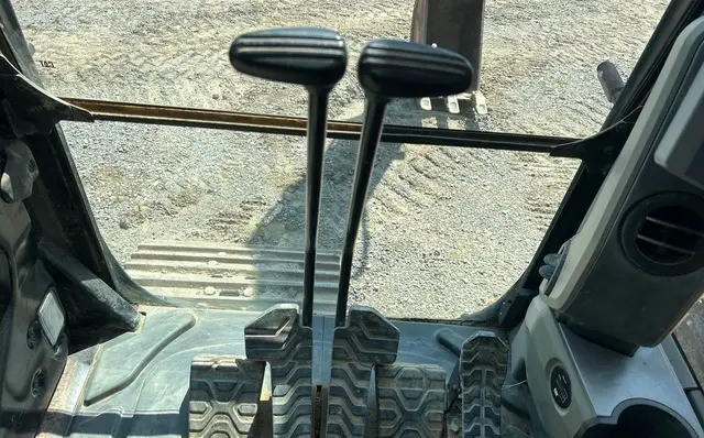 2015 Cat 318EL photo 20