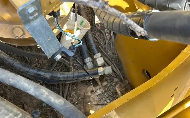 2015 Cat 318EL photo 24