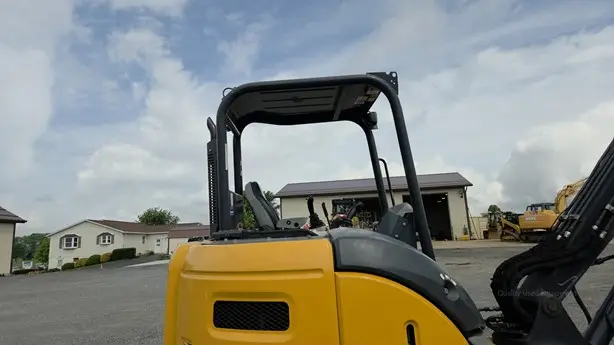 2015 DEERE 50G photo 81
