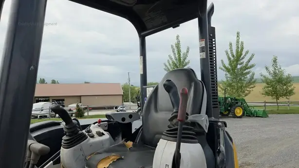 2015 DEERE 50G photo 2