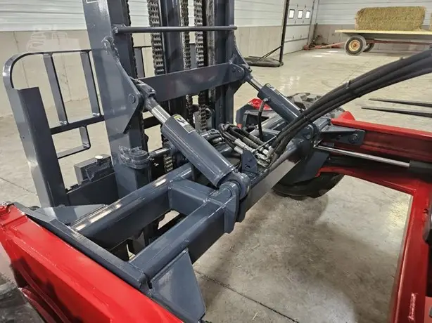 2015 MOFFETT M55 photo 16