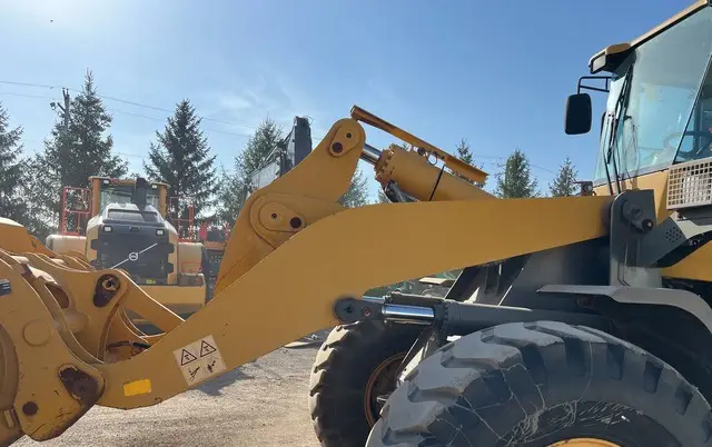2016 SDLG L948F photo 83