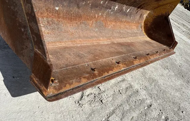 2018 Cat 415F2IL 4x4 photo 16