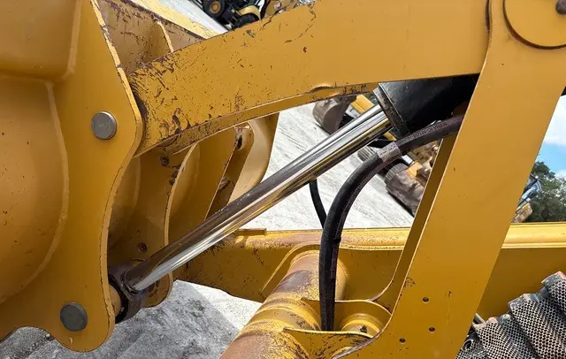 2018 Cat 415F2IL 4x4 photo 77