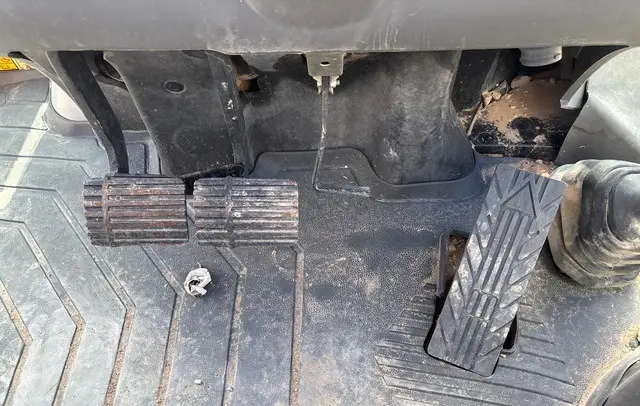 2018 Cat 415F2IL 4x4 photo 83