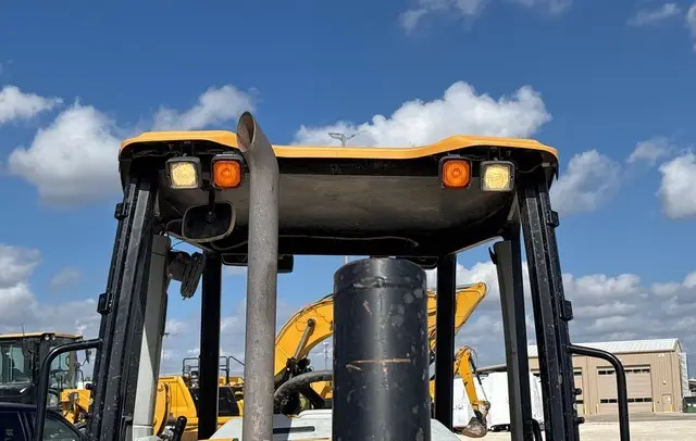 2018 Cat 415F2IL 4x4 photo 85