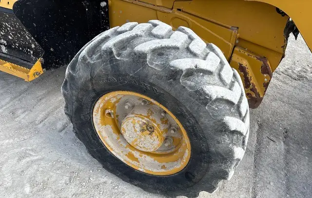 2018 Cat 415F2IL 4x4 photo 5