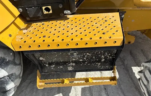 2018 Cat 415F2IL 4x4 photo 45