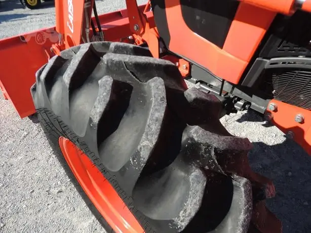 2019 KUBOTA M6S-111SHDC2 photo 16