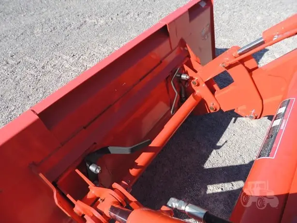 2019 KUBOTA M6S-111SHDC2 photo 9